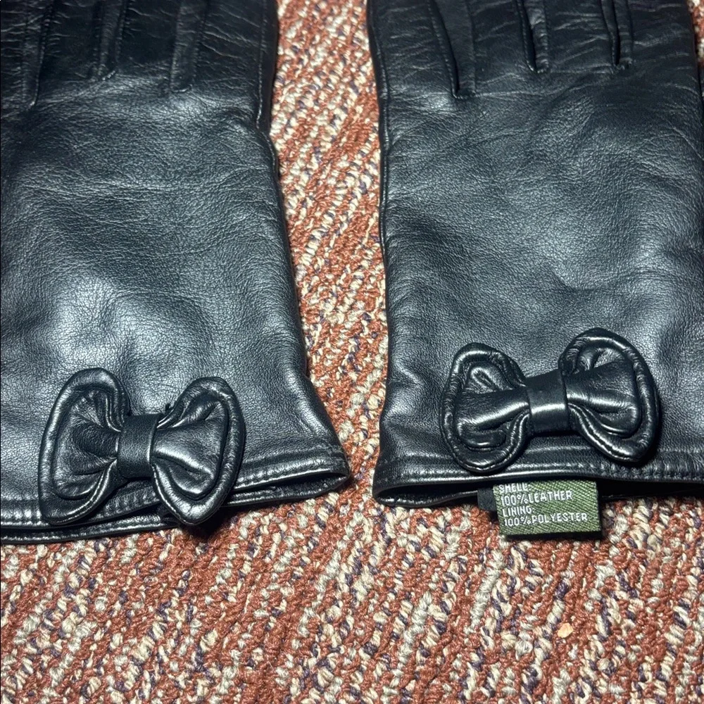 Black Leather Gloves with Bow Detail size 8 women’s 100% leather ladies cute bow